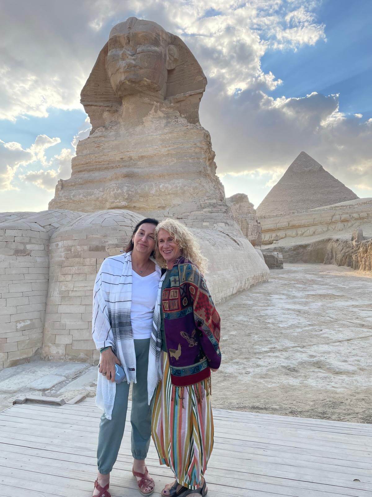 Two women standing in front of the Sphinx